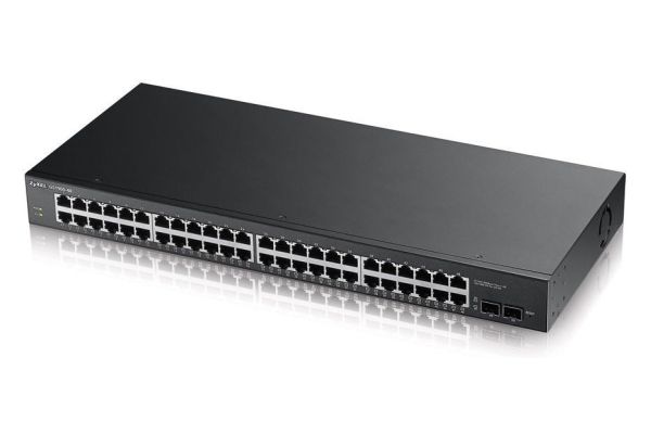 Rackový switch s 48 porty