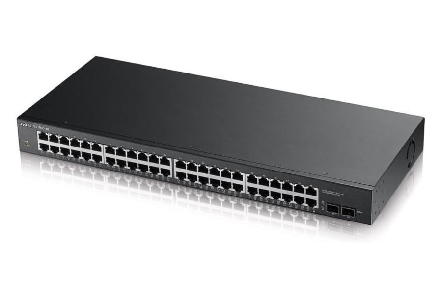 Rackový switch s 48 porty