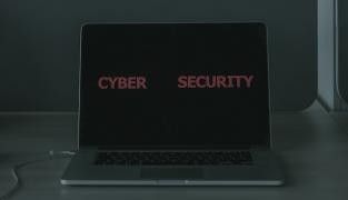 Bezpečnost na internetu: Co vám hrozí a jak se bránit?